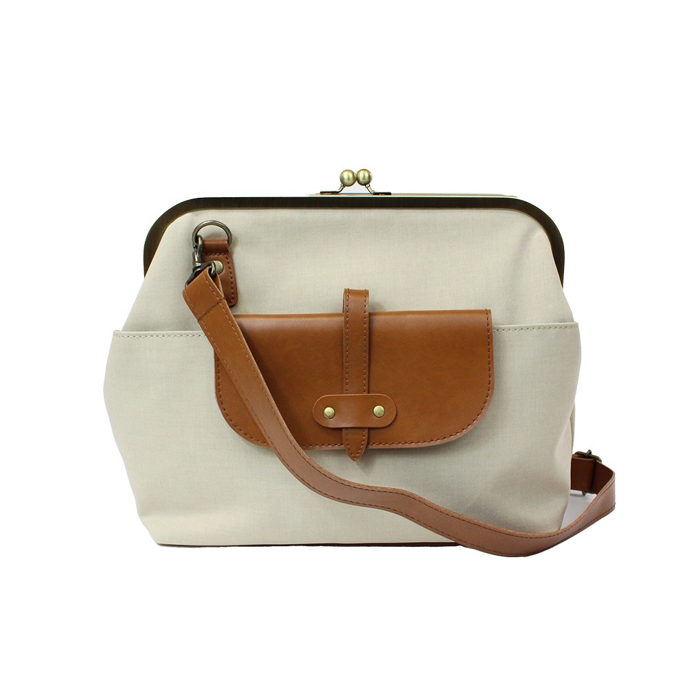 【The Bagmati】 フラップショルダーカゴバッグ　ベージュ The Bagmati】 フラップショルダーカゴバッグ ベージュ