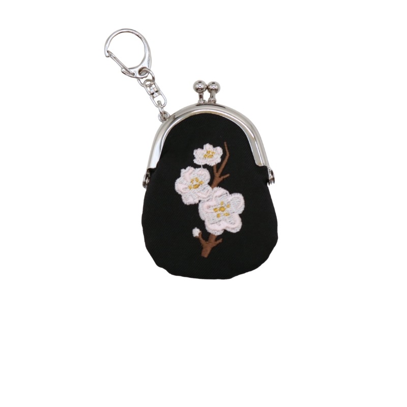和花刺繍1.6縦長キーホルダー 梅BK｜京都のがま口専門店 公式通販