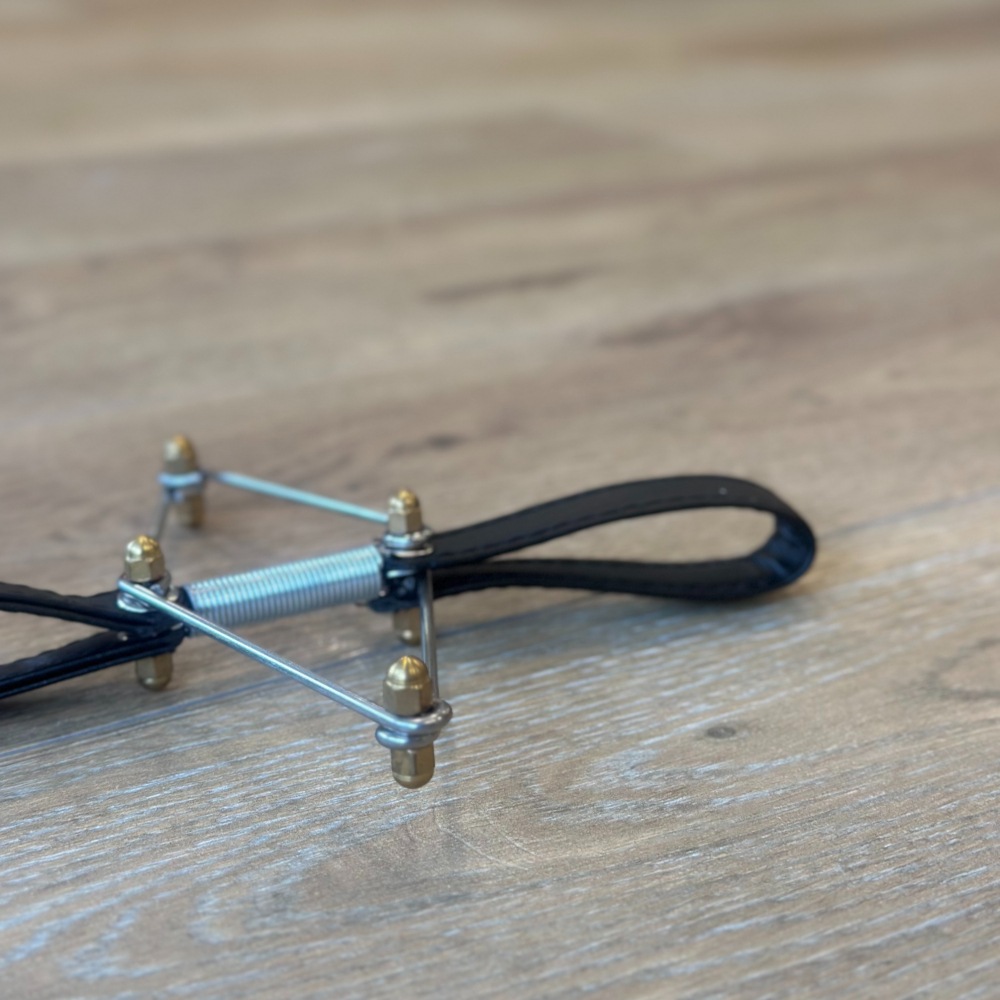 TOE CORRECTOR トウコレクター