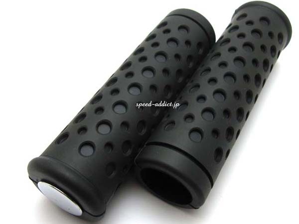 Nice!Motorcycle PUNCHING TAPERED GRIP�ʥʥ����⡼������������ѥ���󥰥ơ��ѡ�����åס�BLACK ������С���
