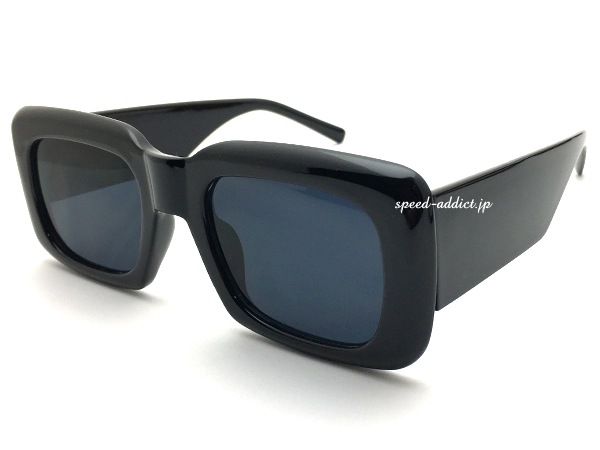 CHICANO SQUARE SUNGLASS�ʥ������Υ����������󥰥饹��BLACK �� SMOKE