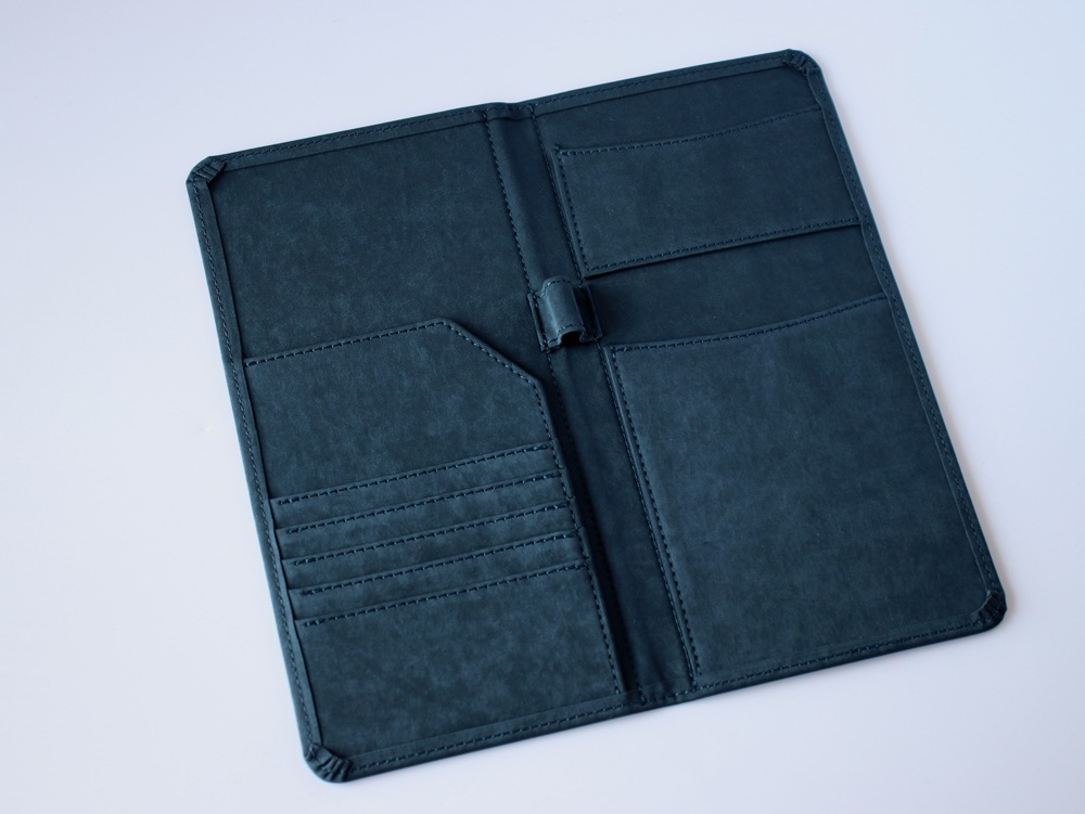 �Υͥ��ݥ�OK��TO&FRO PASSPORT COVER