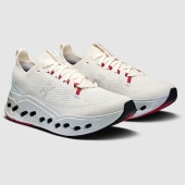 On ���� Cloudsurfer Max ��ǥ��������˥󥰥��塼�� 3WF30224290(Ivory/Arctic) ��������ǯ��������