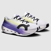 On ���� Cloudboom Max ���˥󥰥��塼�� 3MF30310438(White/Juniper) ��������ǯ��ǥ롪��