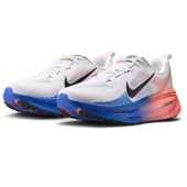 NIKE �ʥ��� ������ �ܥ�� 18 ���˥󥰥��塼�� HM6803-114(�ۥ磻��/�졼�����֥롼/���ȥߥå��ԥ�/�֥�å�) ��������ǯ��ǥ롪��
