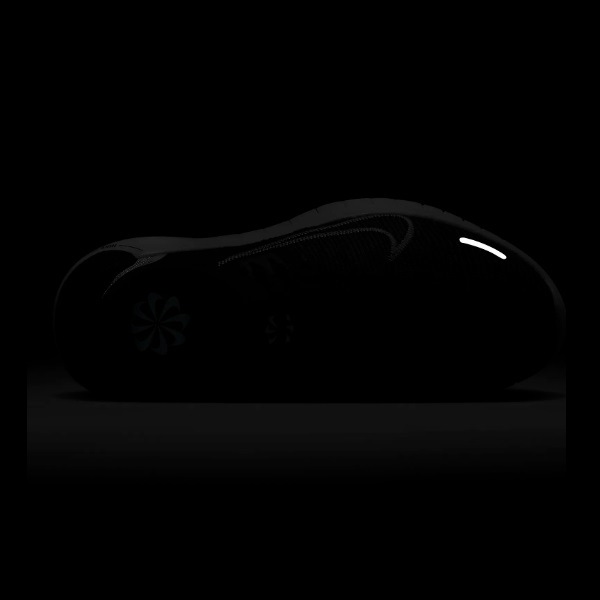 NIKE �ʥ��� ������� �ե꡼ ��� �ե饤�˥å� �ͥ����ȥͥ����㡼 ��ǥ��������˥󥰥��塼�� DX6482-002(�֥�å�/���󥹥饵����/�ۥ磻��) 