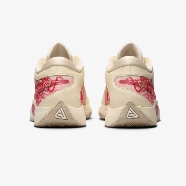 NIKE �ʥ��� ������ե꡼�� 6 NRGEP �Х����åȥܡ��륷�塼�� FV1294-100(�����ʥåĥߥ륯/������/��˥С����ƥ���å�/���������ԥ�) ��������ǯ��ǥ롪��