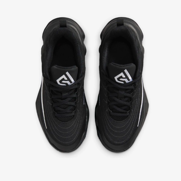 NIKE �ʥ��� ��˥� ���⡼����ƥ� 4 GS ����˥��Х����åȥܡ��륷�塼�� FZ6734-001(�֥�å�/�ۥ磻��/���������⡼�����졼) ��������ǯ��ǥ롪��