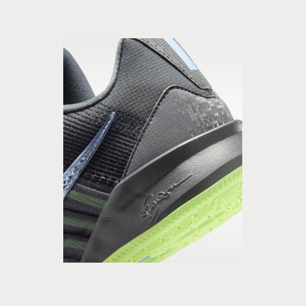 NIKE �ʥ��� ������� ���֥�� 3 EP ��ǥ������Х����åȥܡ��륷�塼�� HF2882-002(�������󥰥졼/�٥��꡼�ܥ��/�ߥ�ȥե�����/����ߥ˥���) ��������ǯ��ǥ롪��