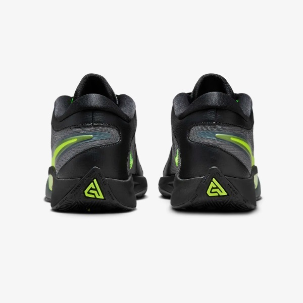 NIKE �ʥ��� ��˥� ������ �ե꡼�� 6 EP �Х����åȥܡ��륷�塼�� FJ7807-001(�֥�å�/�����륰�졼/���������॰�꡼��/�ܥ��) ��������ǯ��ǥ롪��