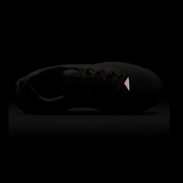 NIKE �ʥ��� ������� ����˥ѡ� �ȥ쥤�� 3 ��ǥ��������˥󥰥��塼�� FQ0902-101(���ߥåȥۥ磻��/�ԥ奢�ץ���ʥ�/�ޥ��å�����С�/������꡼�ͥ��ӡ�) ��������ǯ��ǥ롪��