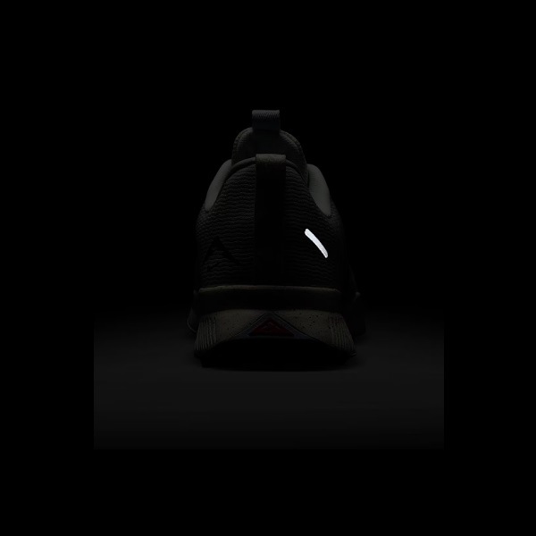 NIKE �ʥ��� ������� ����˥ѡ� �ȥ쥤�� 3 ��ǥ��������˥󥰥��塼�� FQ0902-101(���ߥåȥۥ磻��/�ԥ奢�ץ���ʥ�/�ޥ��å�����С�/������꡼�ͥ��ӡ�) ��������ǯ��ǥ롪��