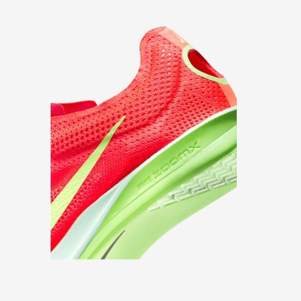 NIKE �ʥ��� ������X �ɥ饴��ե饤 2 Φ�她�ѥ��� FD8413-600(�֥饤�ȥ���ॾ��/�ϥ��ѡ�����ॾ��/�饤��֥饹��/�����֥ѡ��ץ�) 