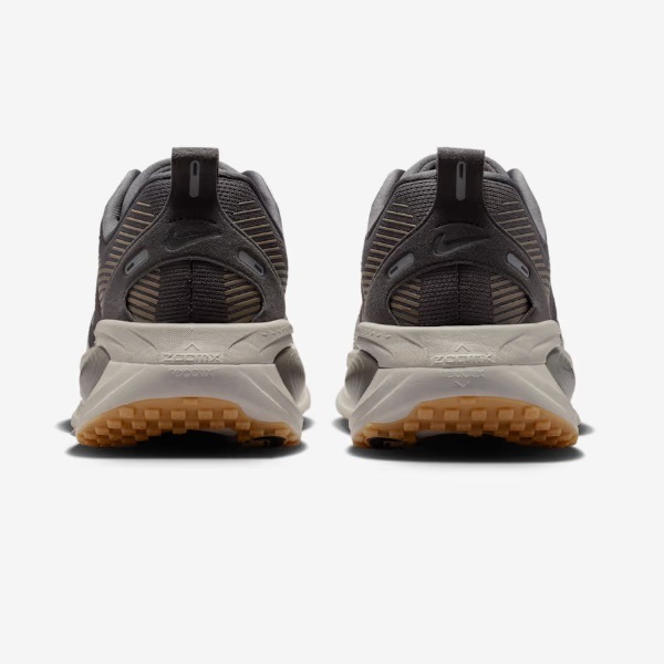 NIKE �ʥ��� ������ �ܥ�� 18 ���˥󥰥��塼�� HM6803-215(�ߥǥ����ॢ�å���/����å����졼/�ڡ��륢���ܥ꡼/�֥�å�) ��������ǯ��ǥ롪��