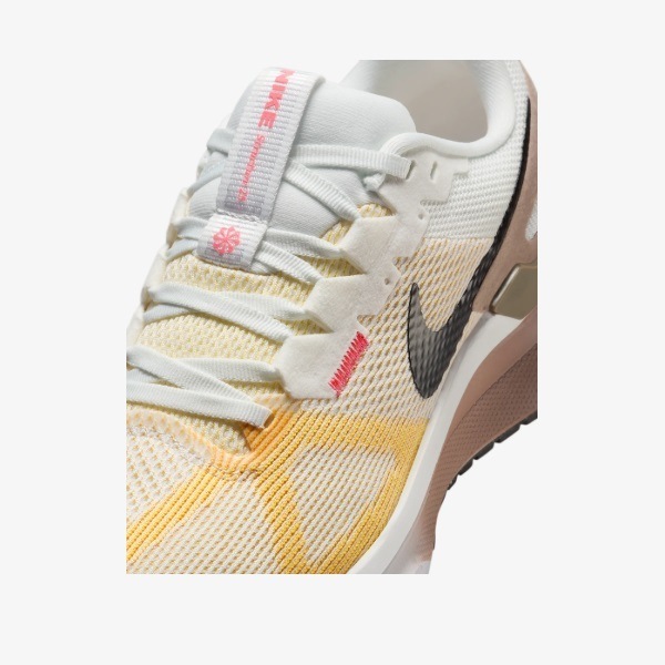 NIKE �ʥ��� ������� ���������� ���ȥ饯���㡼 25 ��ǥ��������˥󥰥��塼�� DJ7884-110(���ߥåȥۥ磻��/�ߥ󥯥֥饦��/�С����ƥ��ᥤ��/�֥�å�) ��������ǯ��ǥ롪��