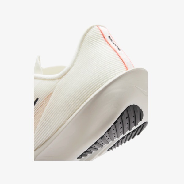 NIKE �ʥ��� ���������� �饤�Х� �ե饤 4 ���˥󥰥��塼�� FV6040-104(������/�ڡ��륢���ܥ꡼/�����Х�����/�֥�å�) ��������ǯ��ǥ롪��