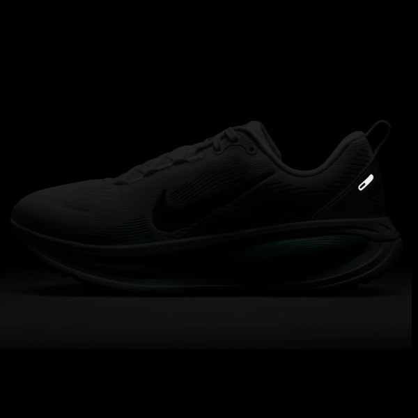 NIKE �ʥ��� ������� ������ �ܥ�� 18 ��ǥ��������˥󥰥��塼�� HM6804-106(�ۥ磻��/�֥꡼���ɥ���������/�ߥ�ȥե�����/����Υ�) 