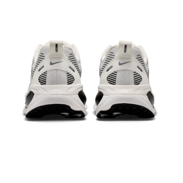 NIKE �ʥ��� ������ �ܥ�� 18 RR ���˥󥰥��塼�� II7189-100(���ߥåȥۥ磻��/�֥�å�/���եۥ磻��/�᥿��å�����С�) ��������ǯ��ǥ롪��