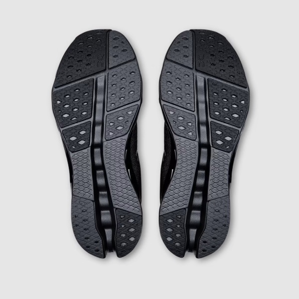 On ���� Cloudsurfer 2 ��ǥ��������˥󥰥��塼�� 3WF10101043(Black/Black) 