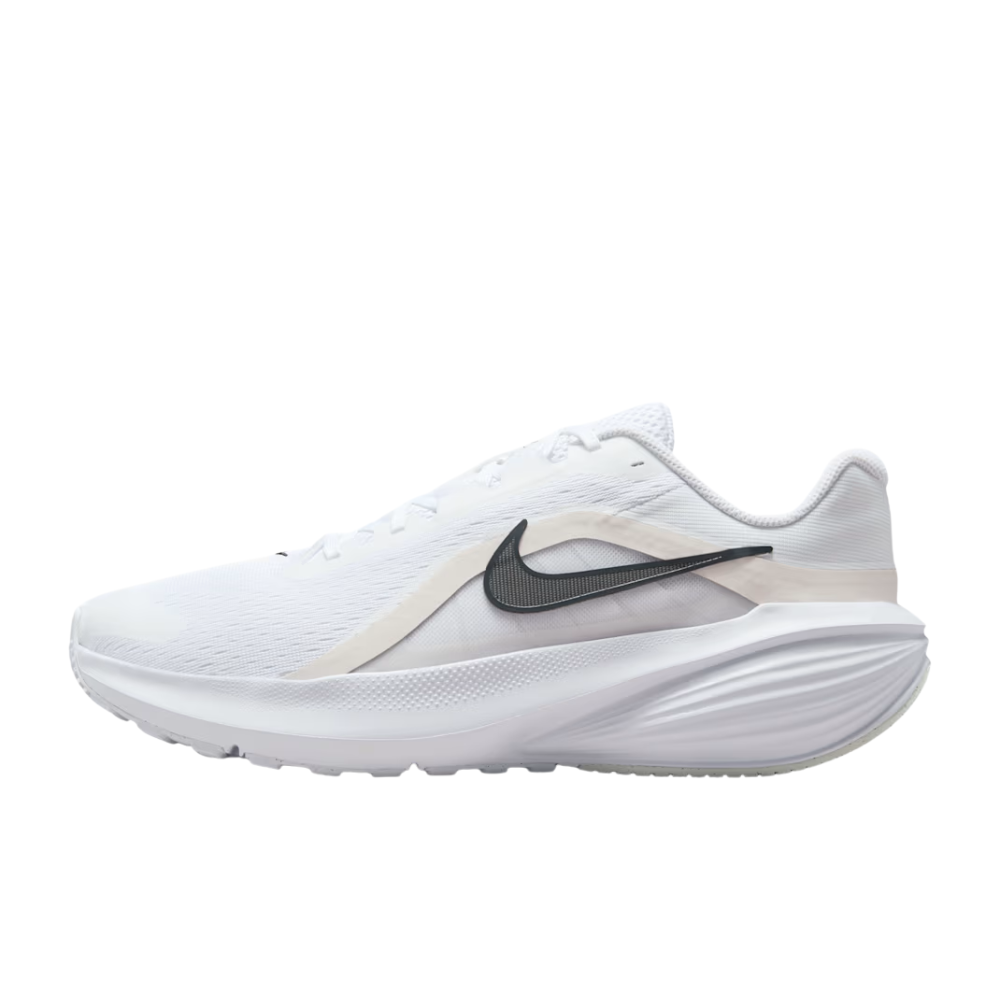 NIKE ナイキ メンズ ダウンシフター14 ランニングシューズ （カラー：【101】WHITE/BLACK-PLATINUM TINT-ANTHRACITE）