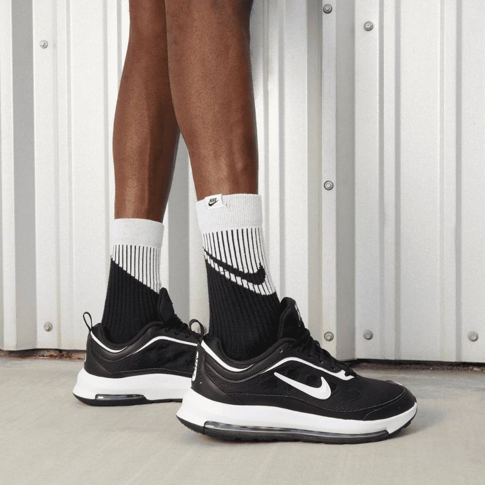 NIKE ナイキ エアマックスAP（カラー：【002】ブラック/ホワイト