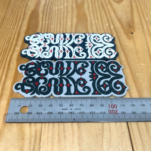 SPRAY Original AINU Logo Deck Pad-L