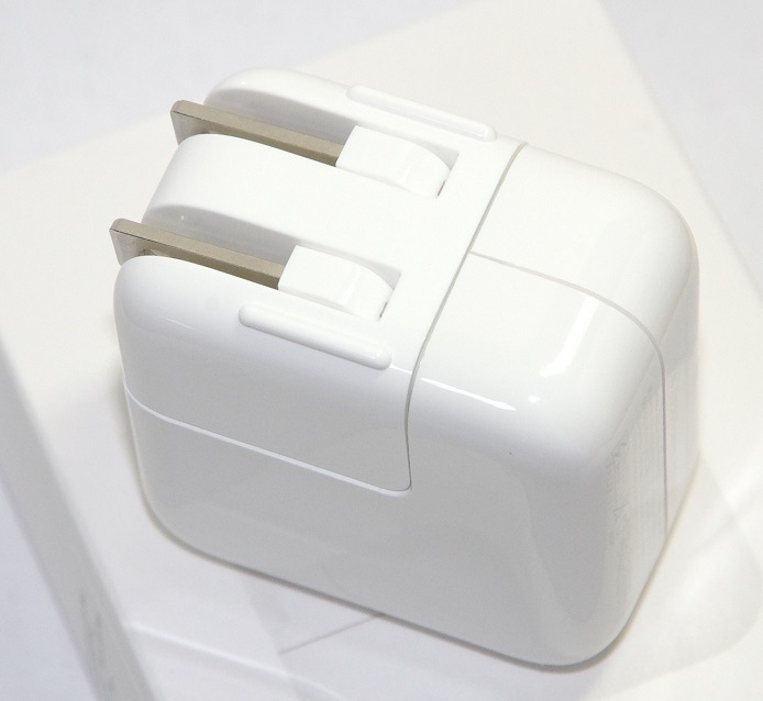 �ڥ��åץ�����ʡ�Apple ���Ŵ� 12W USB�Ÿ������ץ� Apple���ʽ��Ťˡ�MD836CH/A���¹�͢����