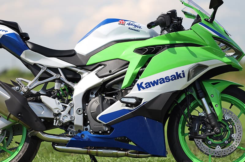 23~Ninja ZX-4R SE/RR (8BL-ZX400P) POWERBOX パイプ　※在庫完売、販売終了　