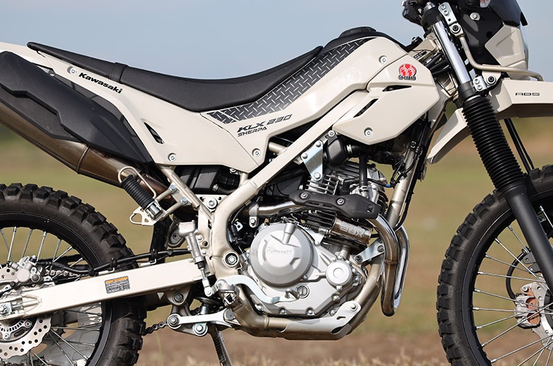 KLX230シェルパ / S / SM / DF　(8BK-LX232A) POWERBOXパイプ 