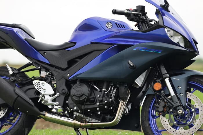 2022~YZF-R25｜POWERBOX パイプ(8BK-RG74J) ＊2022~MT-25(8BK-RG74J)に