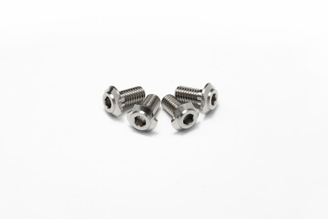 �������ں�����ץ��إåɥإå���������塼��3��6 (4pcs)  64 titanium machined low profile head screw M3 x 6 (4pcs)