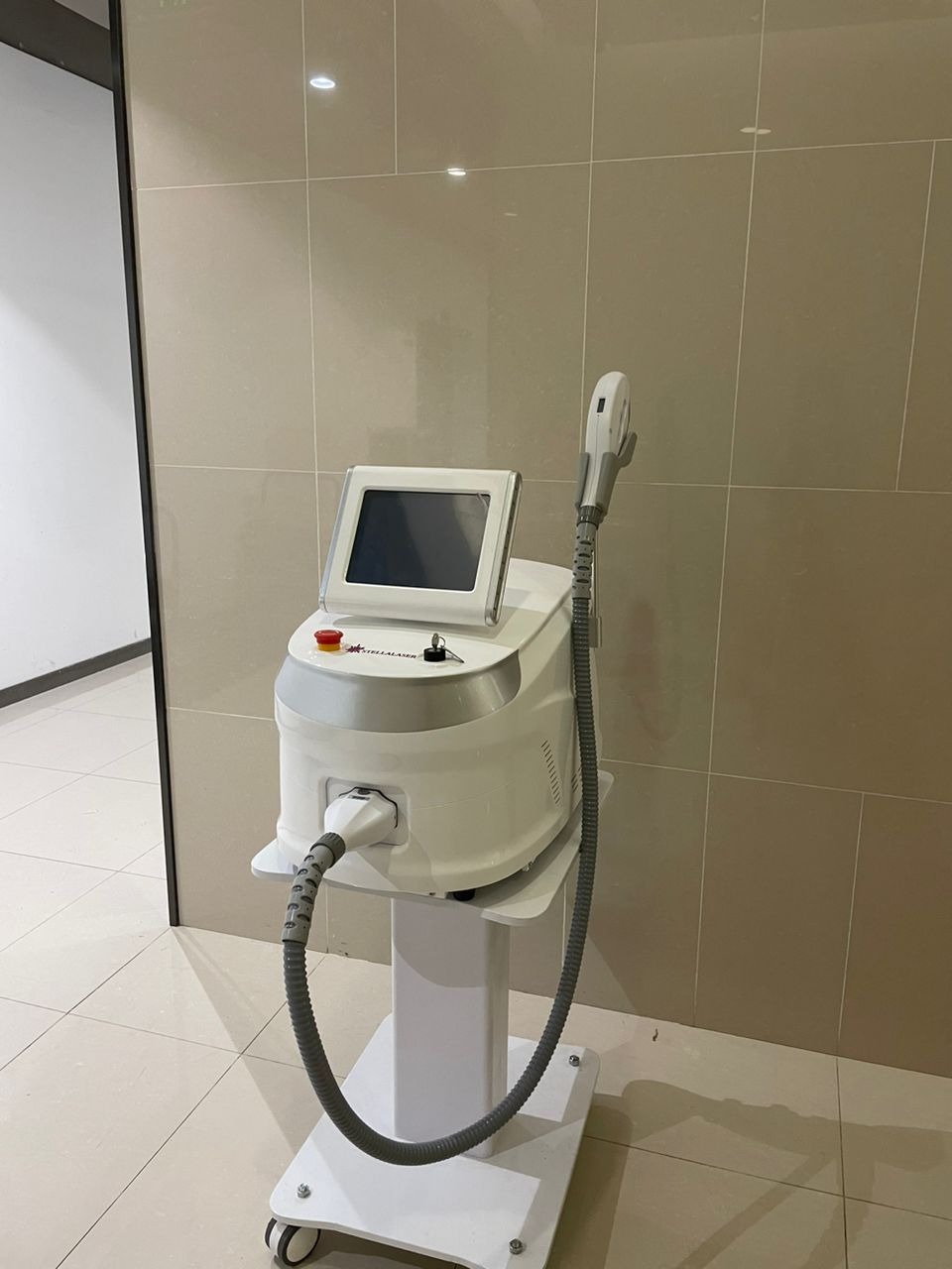 脱毛機　卓上タイプ