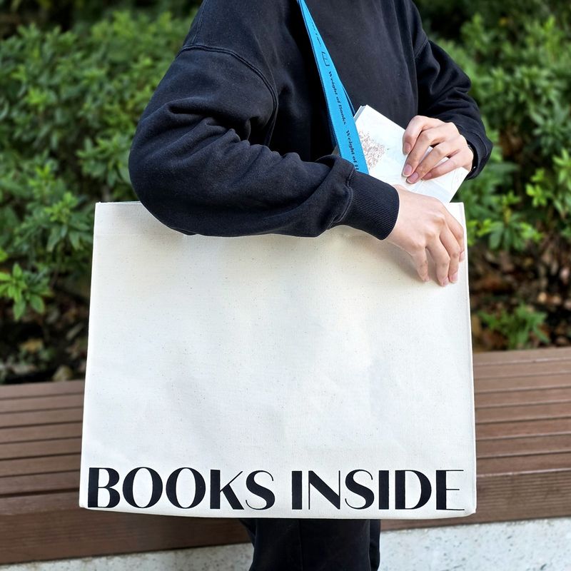 たくさん本を持ち歩きたい人のためのトートバッグ　ターコイズ