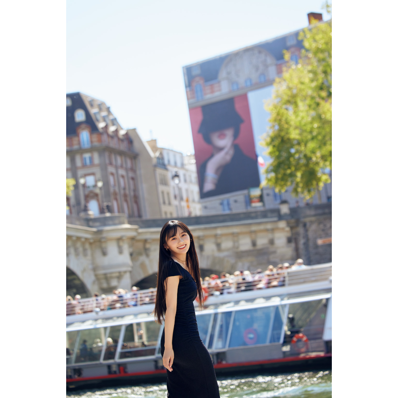 乃木坂46川﨑桜 1st写真集 エチュード　三省堂書店限定特典ポストカード付き