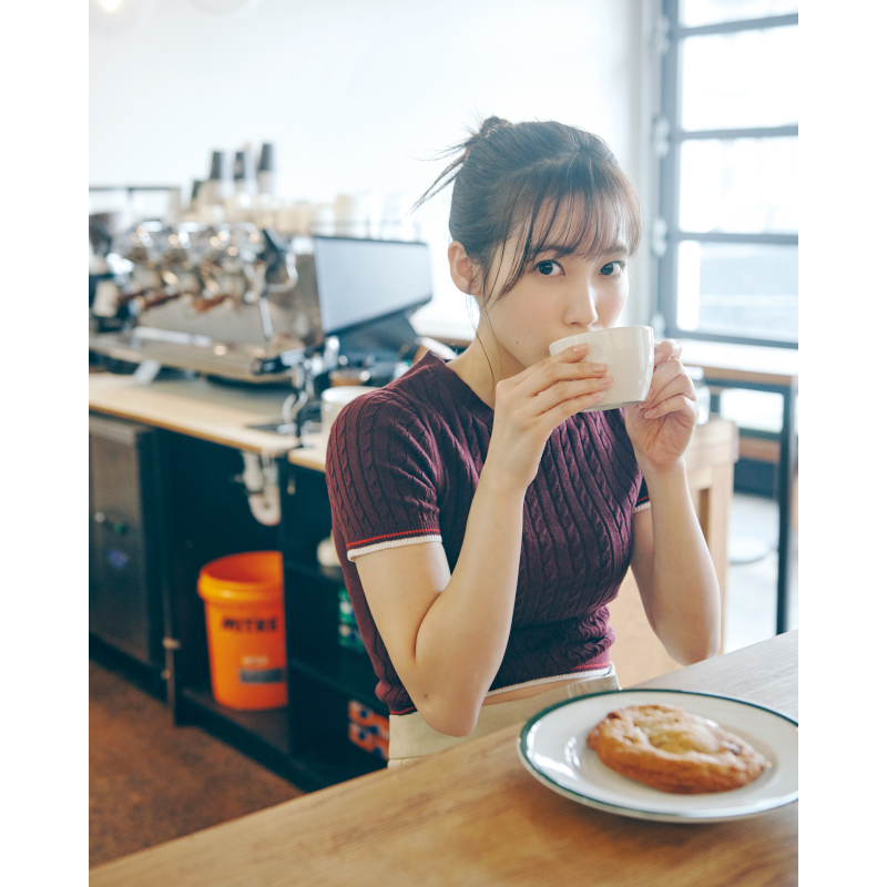 【予約】櫻坂46 松田里奈 1st写真集『まつりの時間』 三省堂書店限定ポストカード付【2026年1月20日頃発売予定】