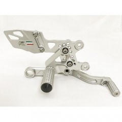 取扱終了 GIAMOTO バックステップキット
