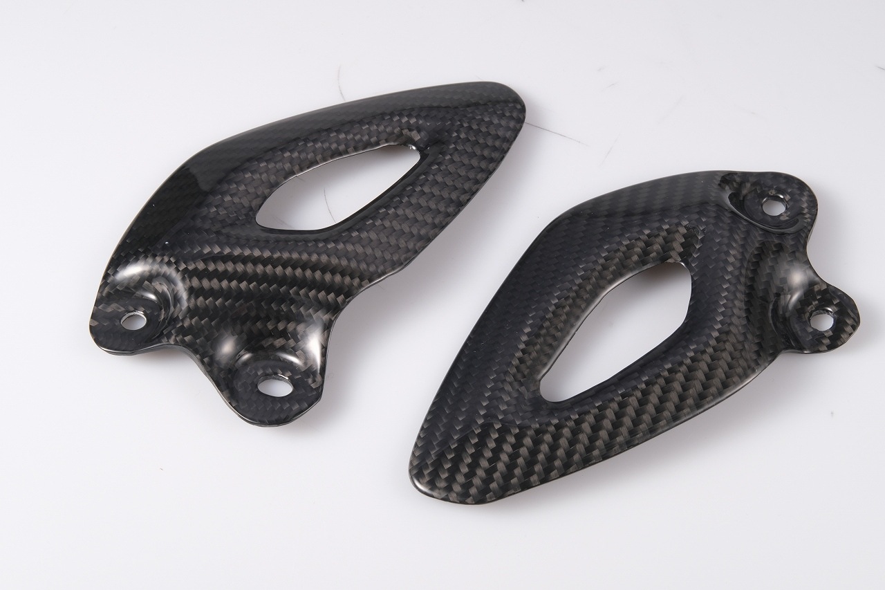 SPEEDRA スピードラ エキパイヒートガード 仕様：綾織り艶あり ROCKET 3 GT TRIUMPH トライアンフ マフラーガード・ヒートガード SPEEDRA ROCKET 3 GT エキパイヒートガード 仕様 平織り艶あり SPEEDRA