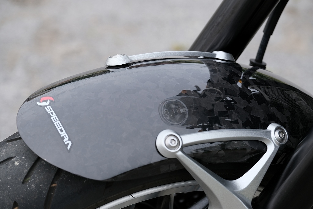 カワサキ Z900RS カーボンフロントフェンダー 綾織り艶消し speedra