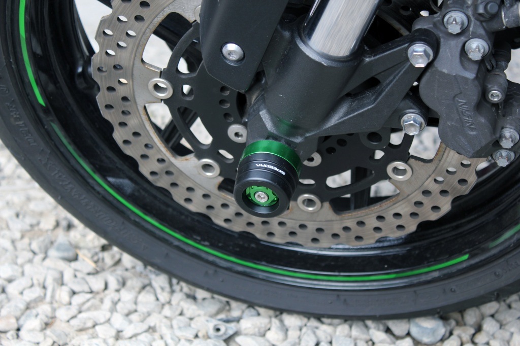 SPEEDRA �ե���ȥ������륹�饤����