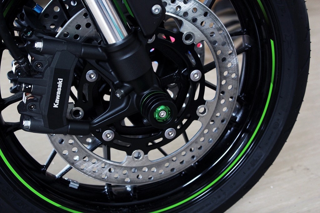 SPEEDRA �ե���ȥ������륹�饤����