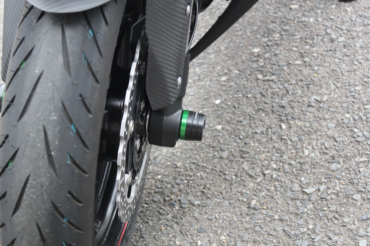 SPEEDRA �ե���ȥ������륹�饤����