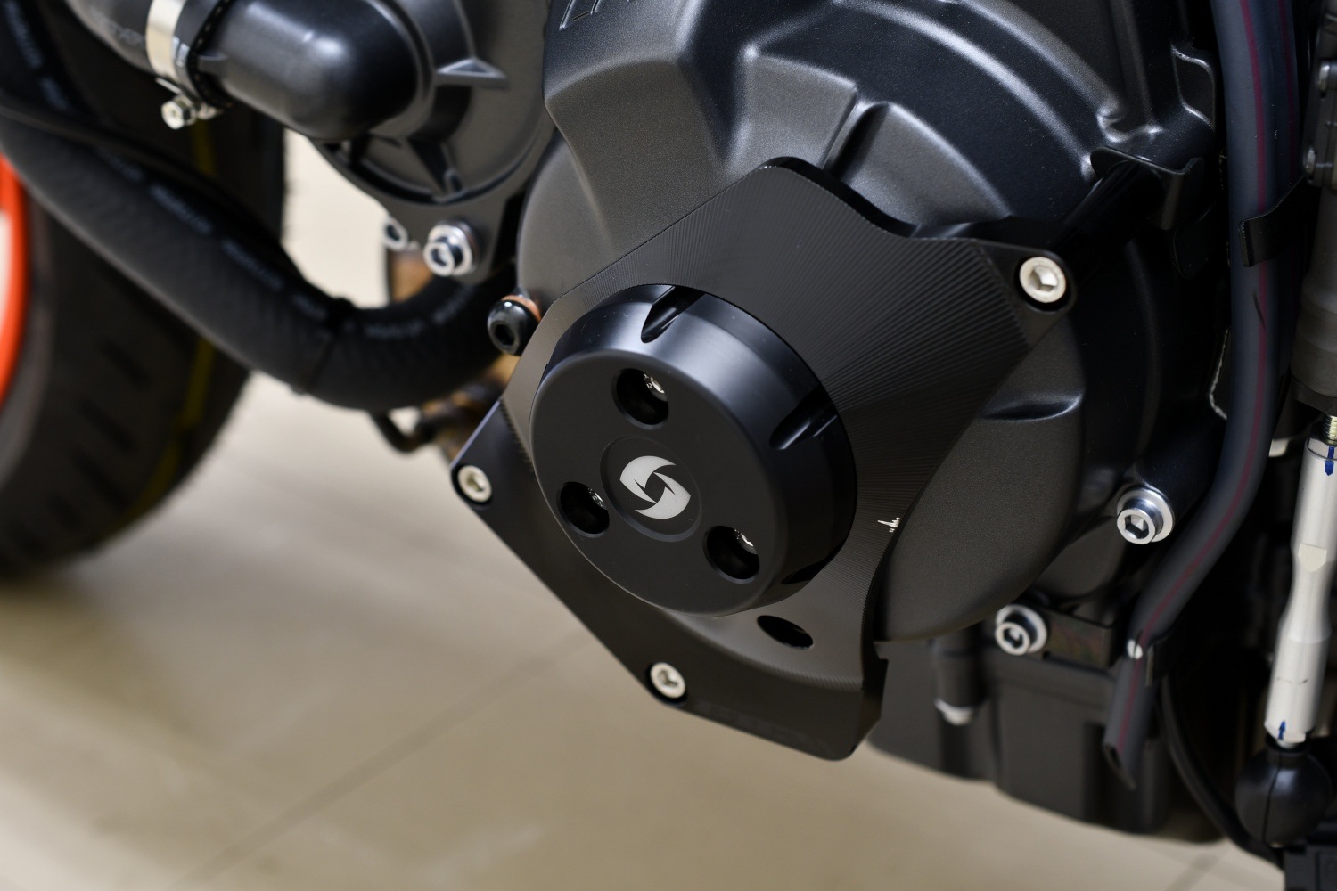 SPEEDRA ���󥸥󥹥饤���� ��¦