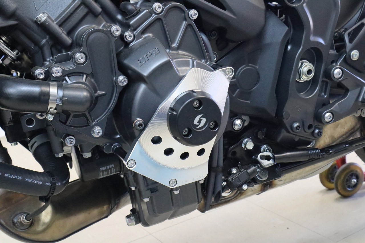 SPEEDRA ���󥸥󥹥饤���� ��¦