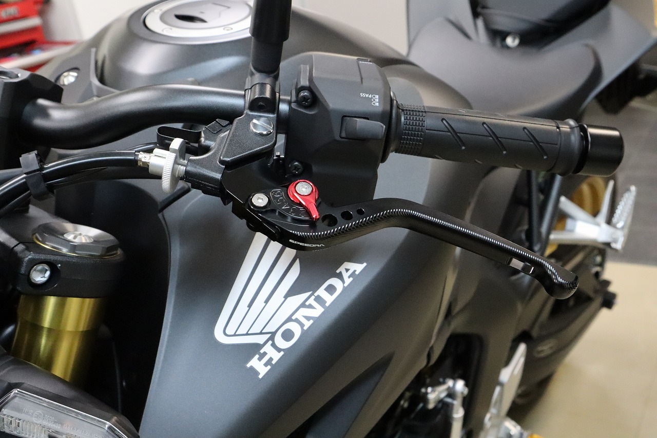 服部耀 メッセージ缶バッジ SPEEDRA スピードラ アルミビレットアジャストレバーセット