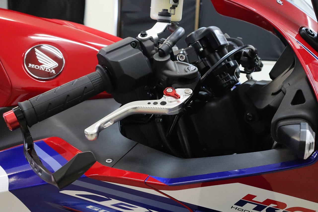 SPEEDRA �����㥹�ȥ�С� 3D���硼��