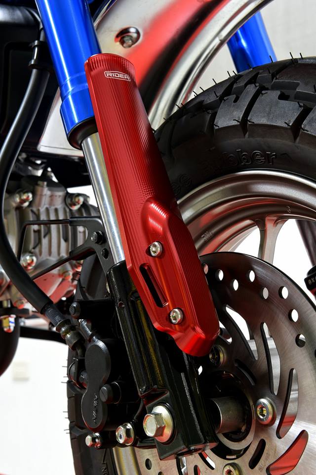 【nao】オーダーページ バイクパーツ 外装 エーテック フロントフォークスライダー 白 90033-W