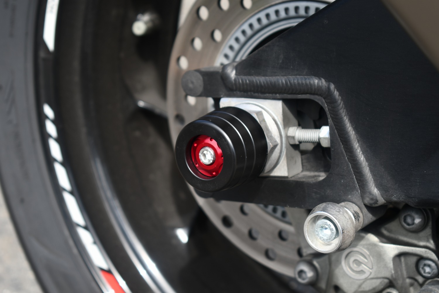 SPEEDRA �ꥢ�������륹�饤����