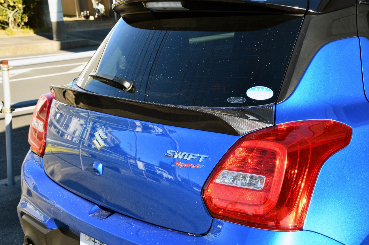 シフトリック(Shiftric) リアゲートスポイラー ドライカーボン