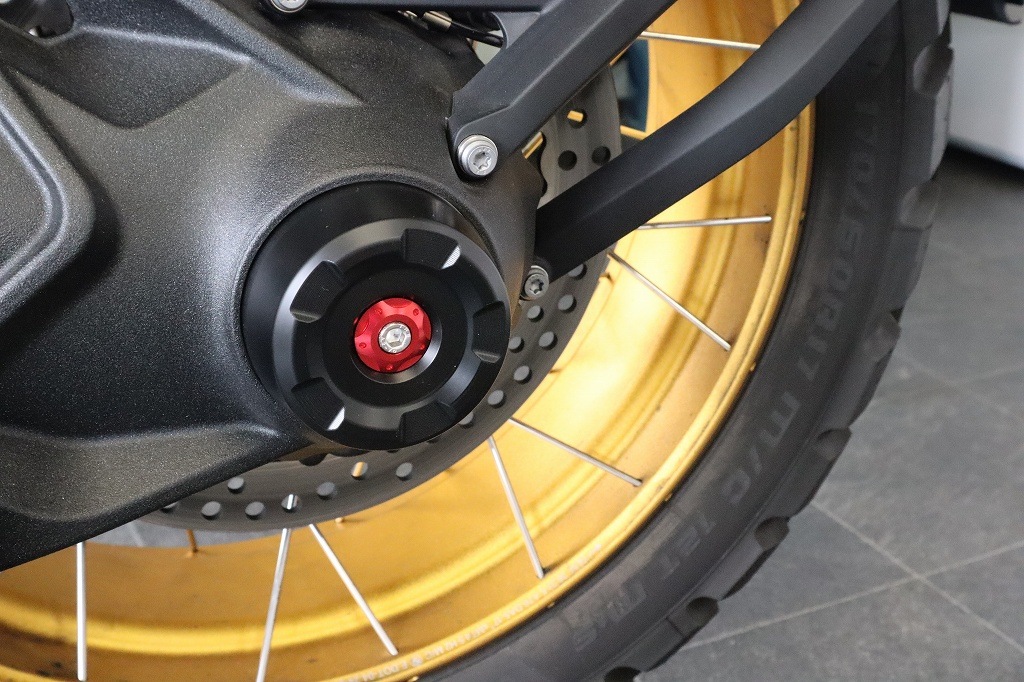 SPEEDRA �ꥢ�ۥ����륹�饤����