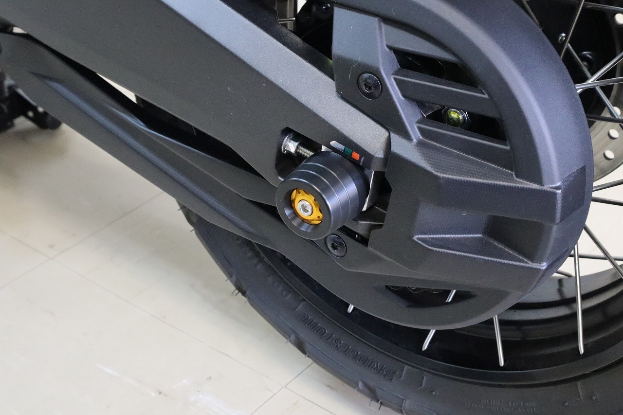 SPEEDRA �ꥢ�������륹�饤���� X-ADV